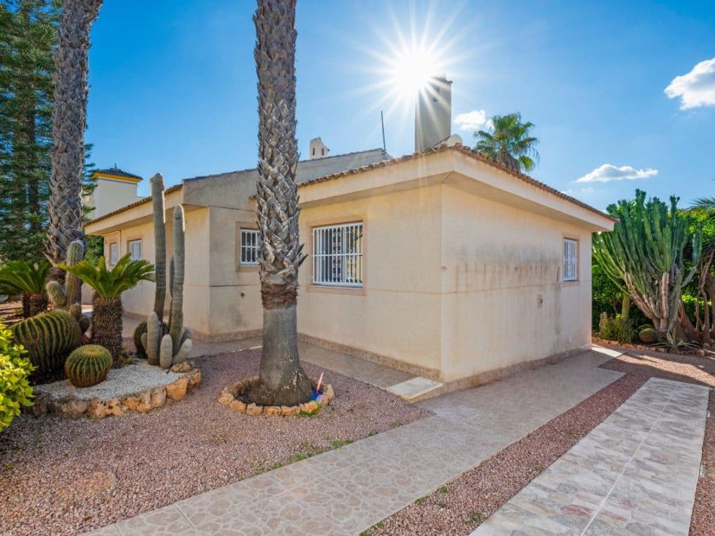 2 soverom Villa til salgs i Benimar med svømmebasseng - € 410 000 (Ref: 9401079)