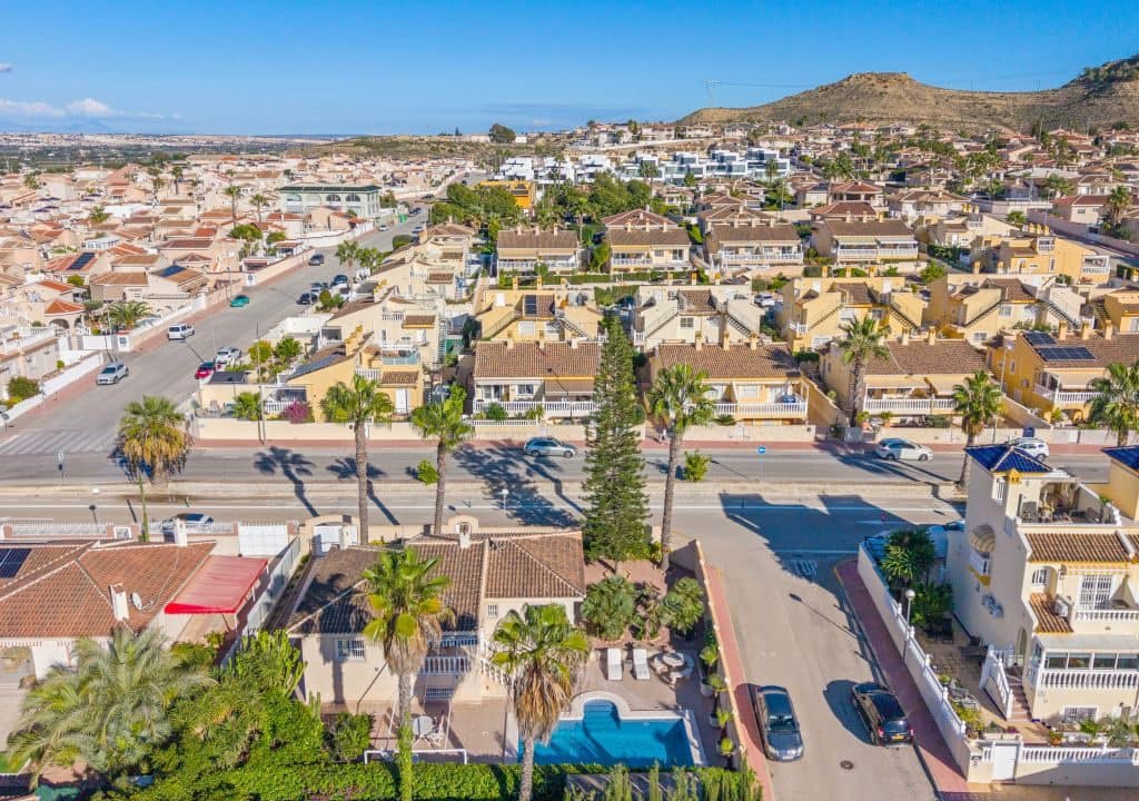 2 soverom Villa til salgs i Benimar med svømmebasseng - € 410 000 (Ref: 9401079)