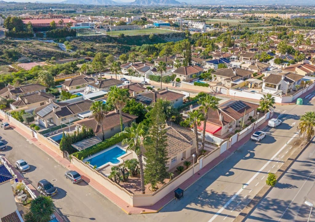 2 soverom Villa til salgs i Benimar med svømmebasseng - € 410 000 (Ref: 9401079)