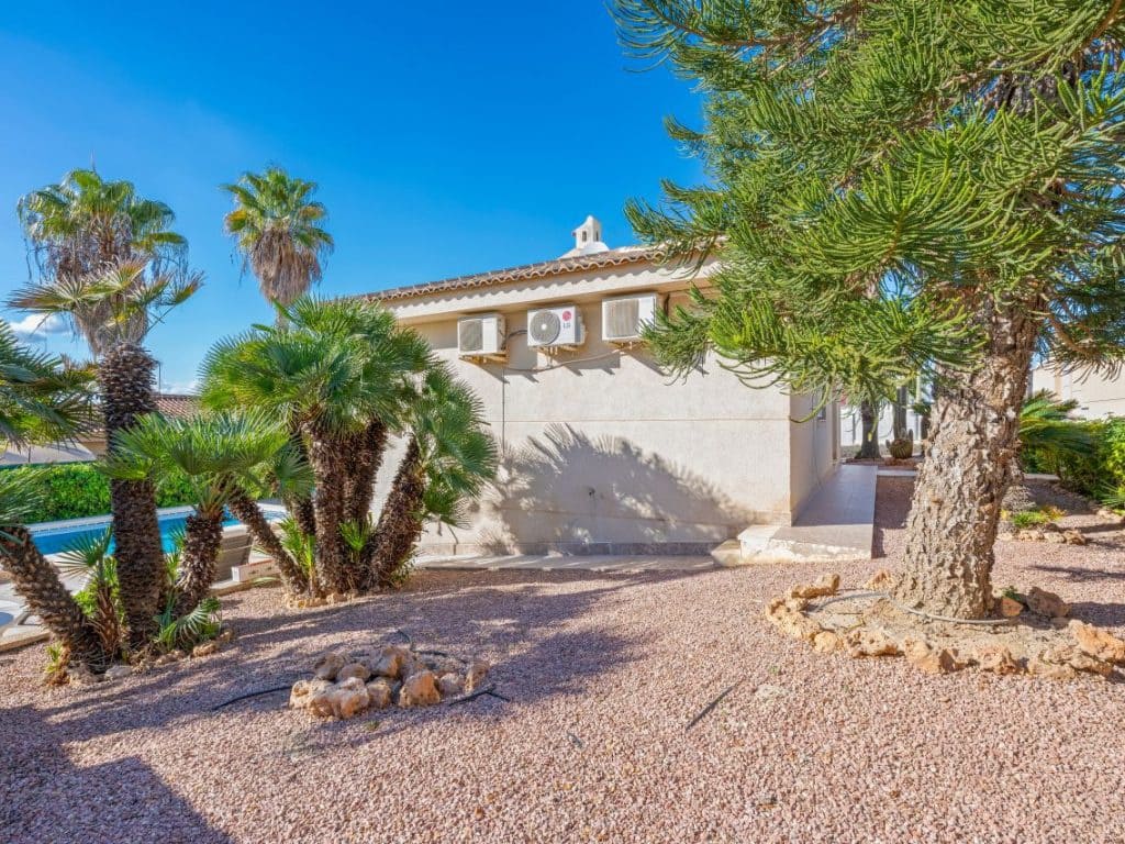 2 soverom Villa til salgs i Benimar med svømmebasseng - € 410 000 (Ref: 9401079)