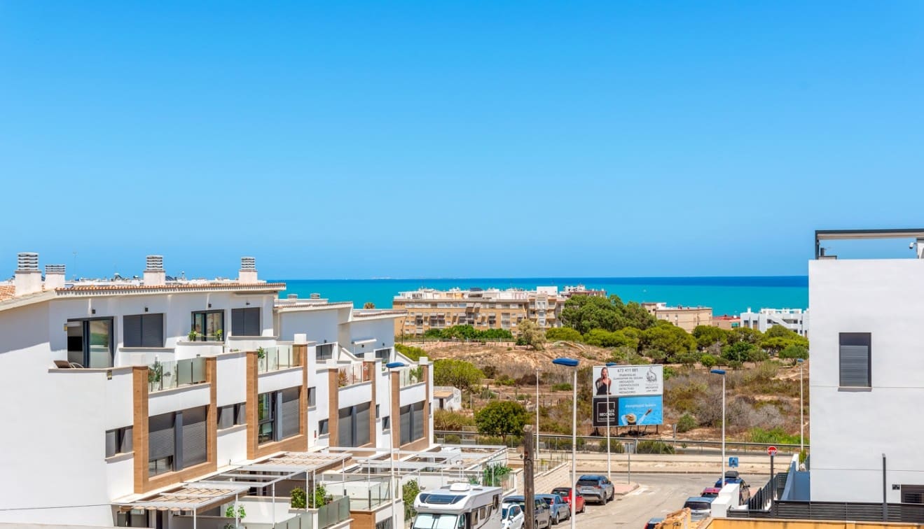 4 soveværelse Villa til salg i Guardamar del Segura med swimmingpool - € 1.390.000 (Ref: 9401785)