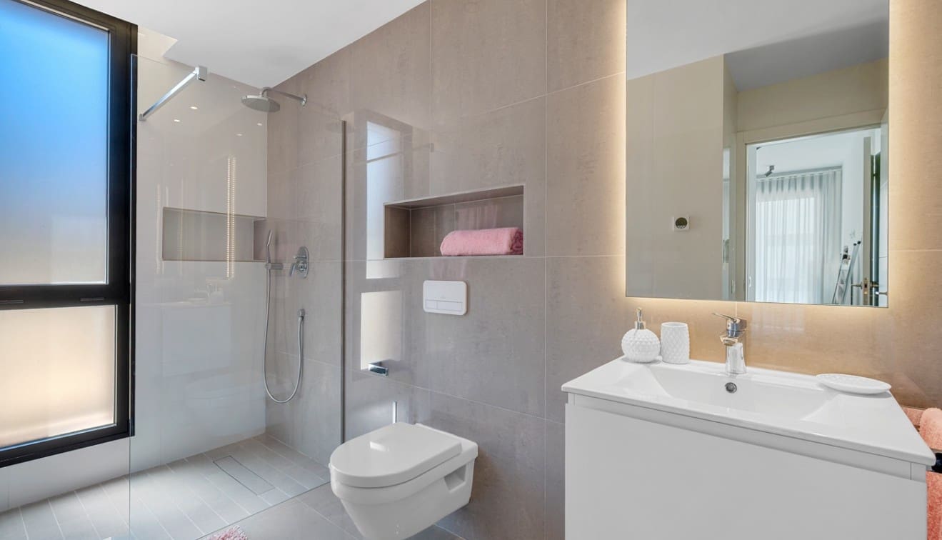 4 soveværelse Villa til salg i Guardamar del Segura med swimmingpool - € 1.390.000 (Ref: 9401785)