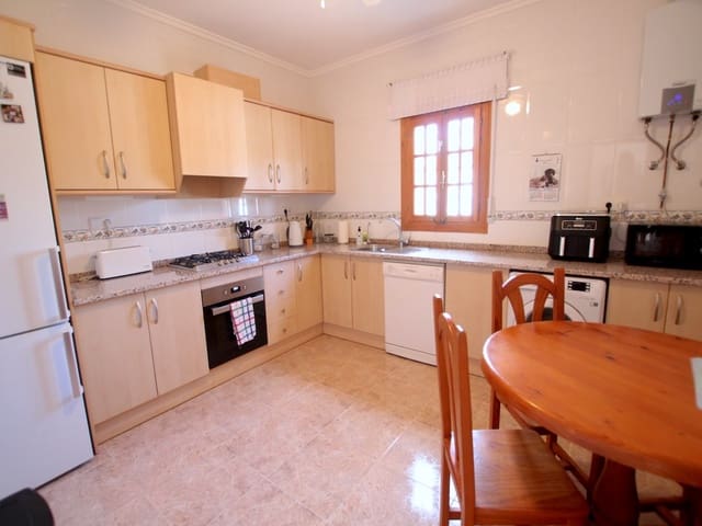 4 soverom Villa til salgs i Benijófar med svømmebasseng - € 365 000 (Ref: 9409972)