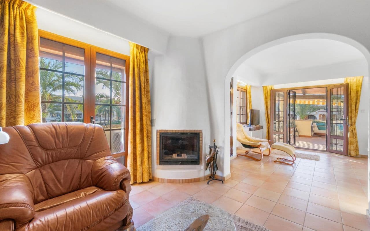 3 makuuhuone Huoneisto myytävänä paikassa Torrevieja mukana uima-altaan - 499 000 € (Ref: 9412712)