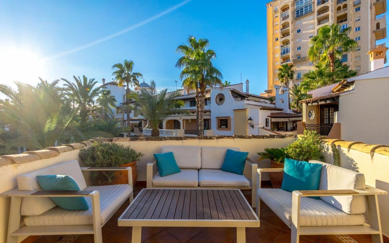 3 makuuhuone Huoneisto myytävänä paikassa Torrevieja mukana uima-altaan - 499 000 € (Ref: 9412712)