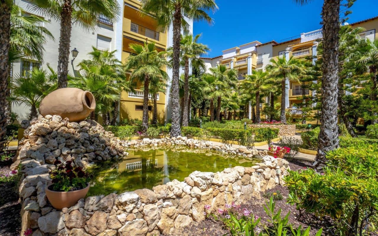 3 makuuhuone Huoneisto myytävänä paikassa Torrevieja mukana uima-altaan - 499 000 € (Ref: 9412712)