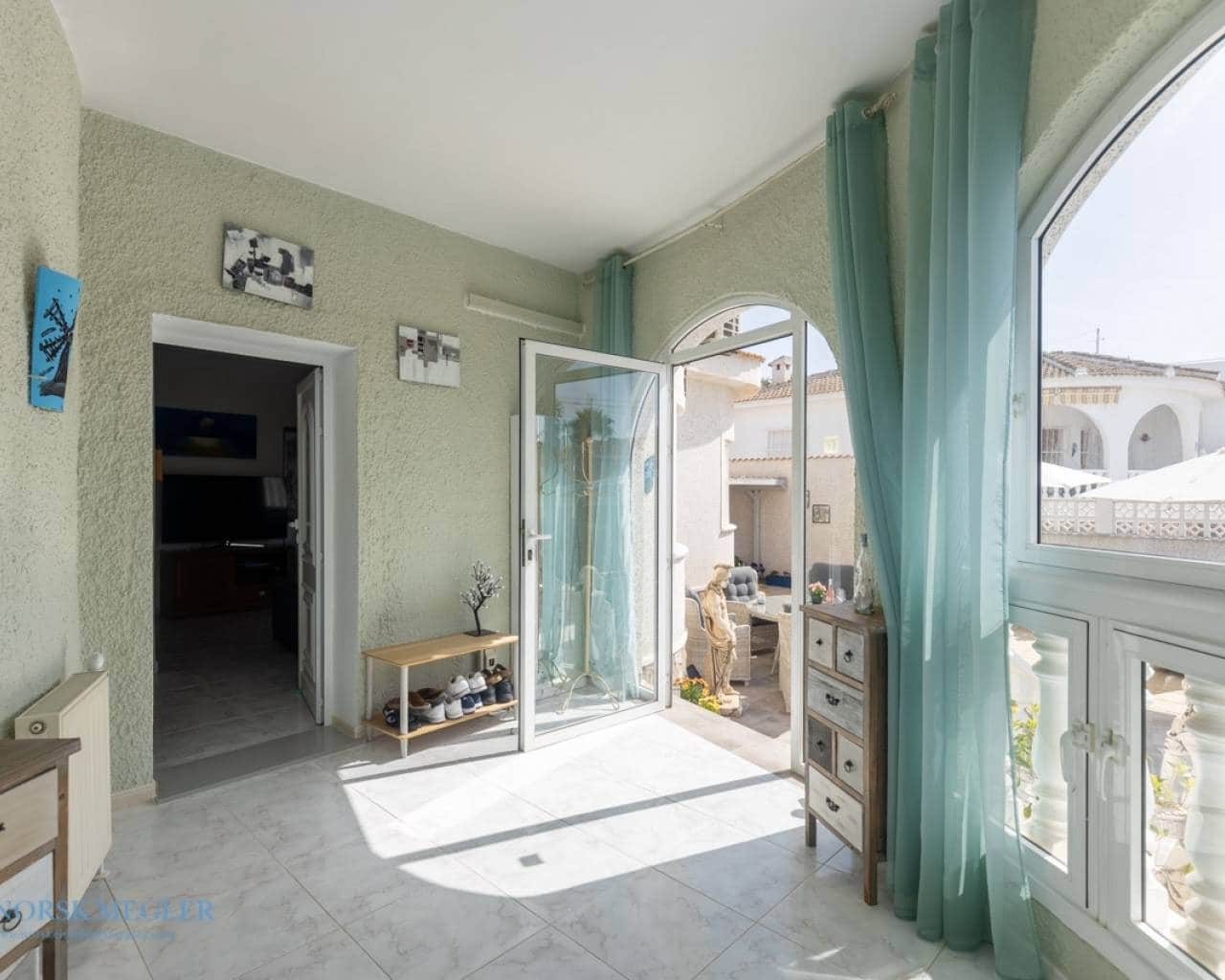 Chalet de 2 habitaciones en Ciudad Quesada en venta con piscina - 420.000 € (Ref: 9426237)