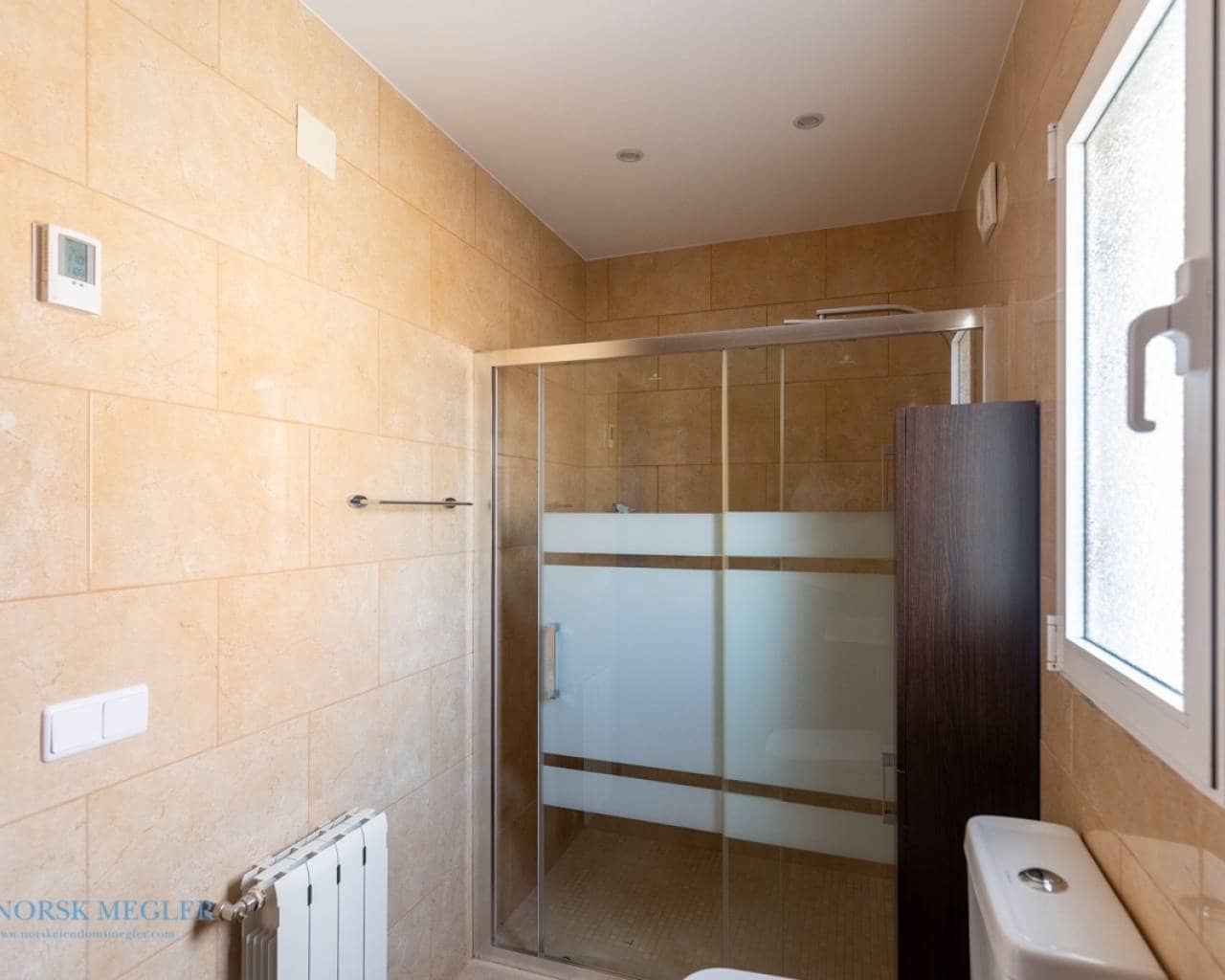 Chalet de 2 habitaciones en Ciudad Quesada en venta con piscina - 420.000 € (Ref: 9426237)