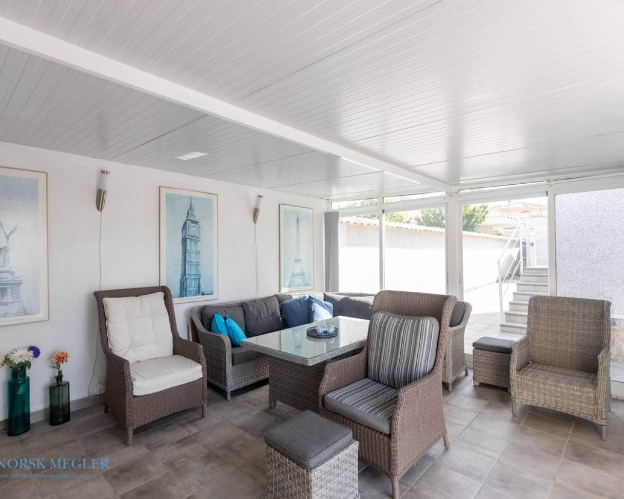 Chalet de 2 habitaciones en Ciudad Quesada en venta con piscina - 420.000 € (Ref: 9426237)