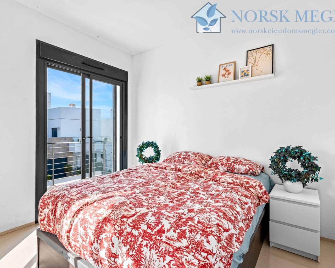 Casa de 3 habitaciones en Ciudad Quesada en venta con piscina - 420.000 € (Ref: 9426417)