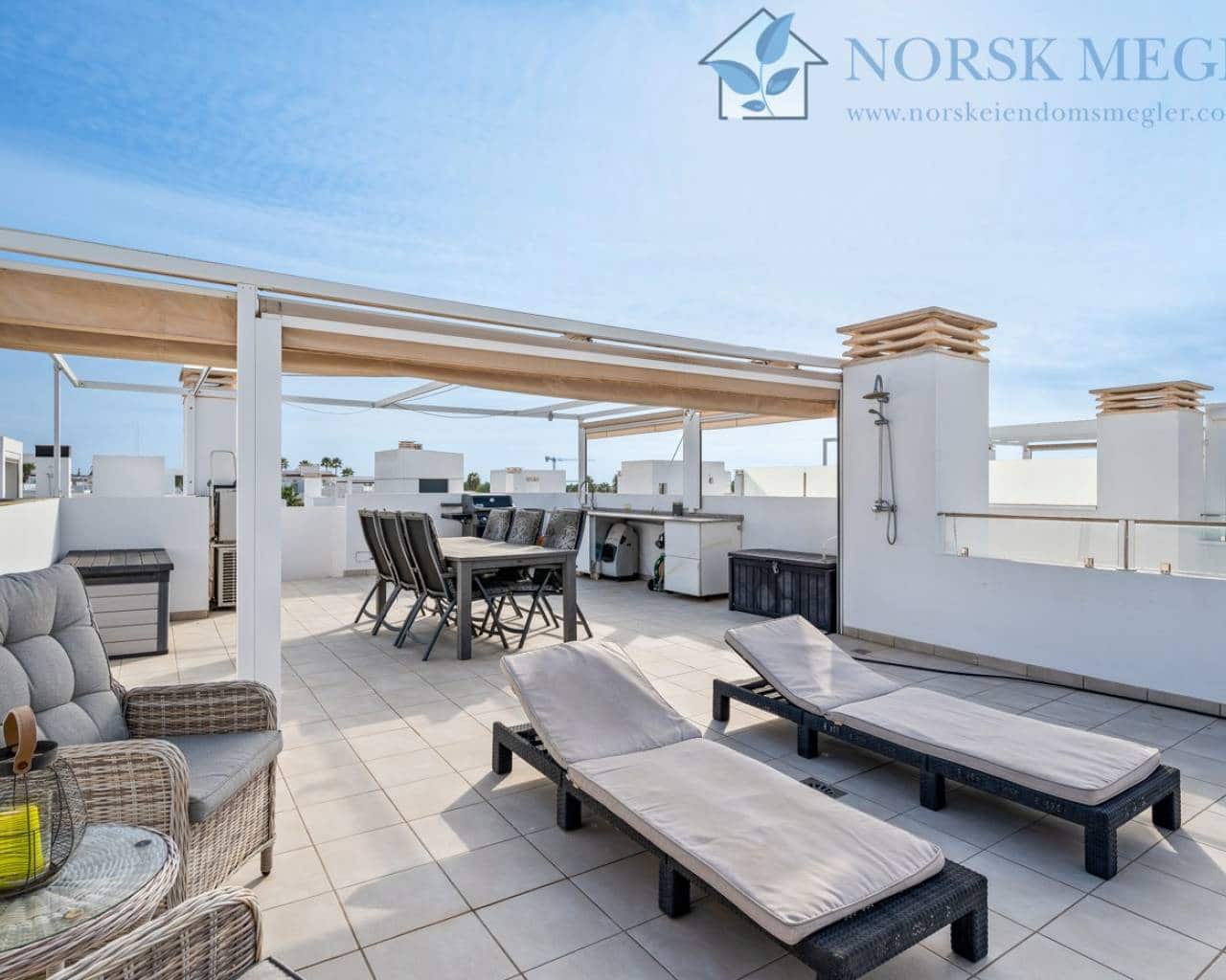 Casa de 3 habitaciones en Ciudad Quesada en venta con piscina - 420.000 € (Ref: 9426417)