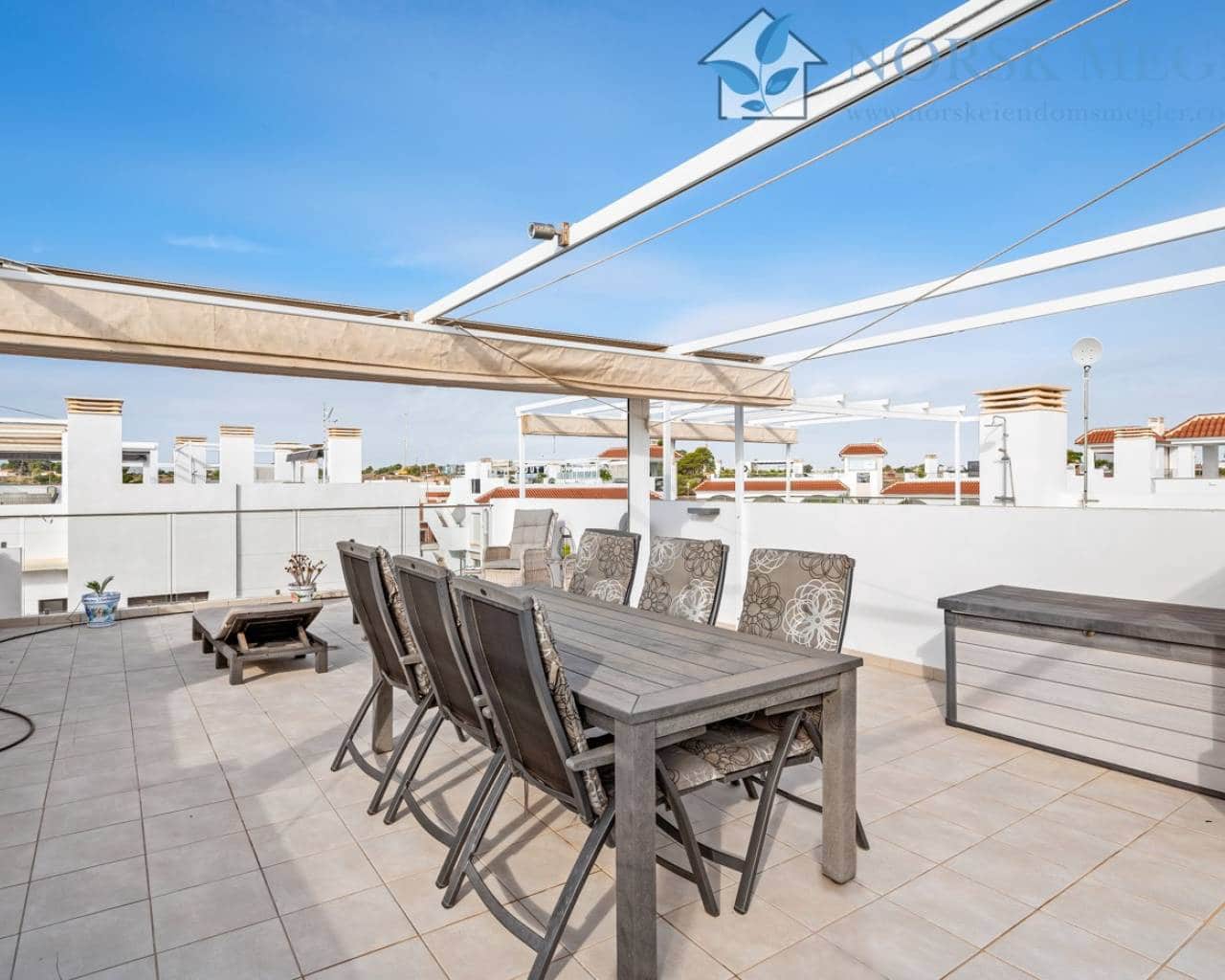 Casa de 3 habitaciones en Ciudad Quesada en venta con piscina - 420.000 € (Ref: 9426417)