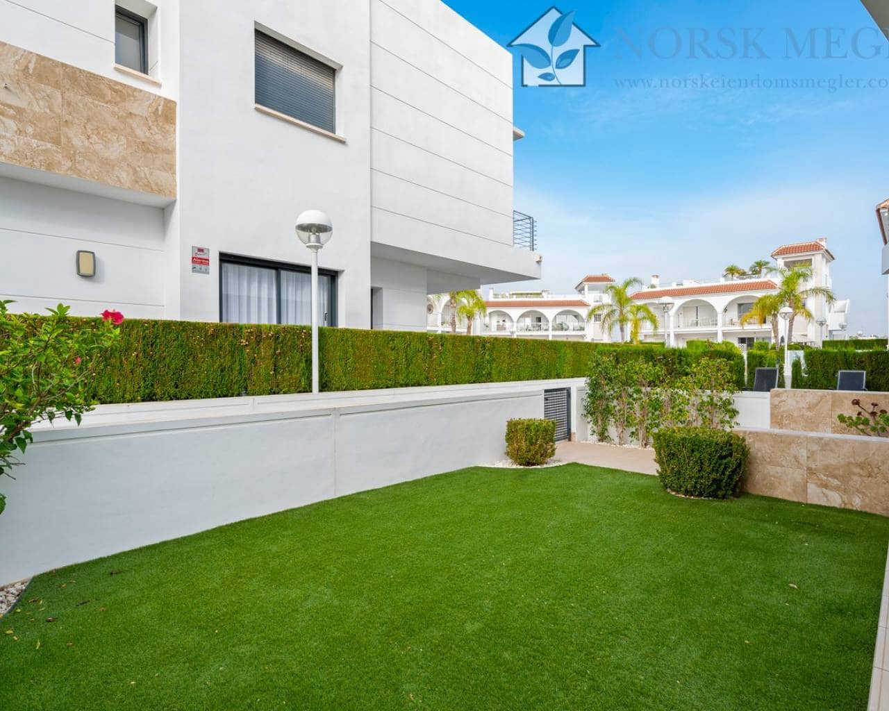 Casa de 3 habitaciones en Ciudad Quesada en venta con piscina - 420.000 € (Ref: 9426417)