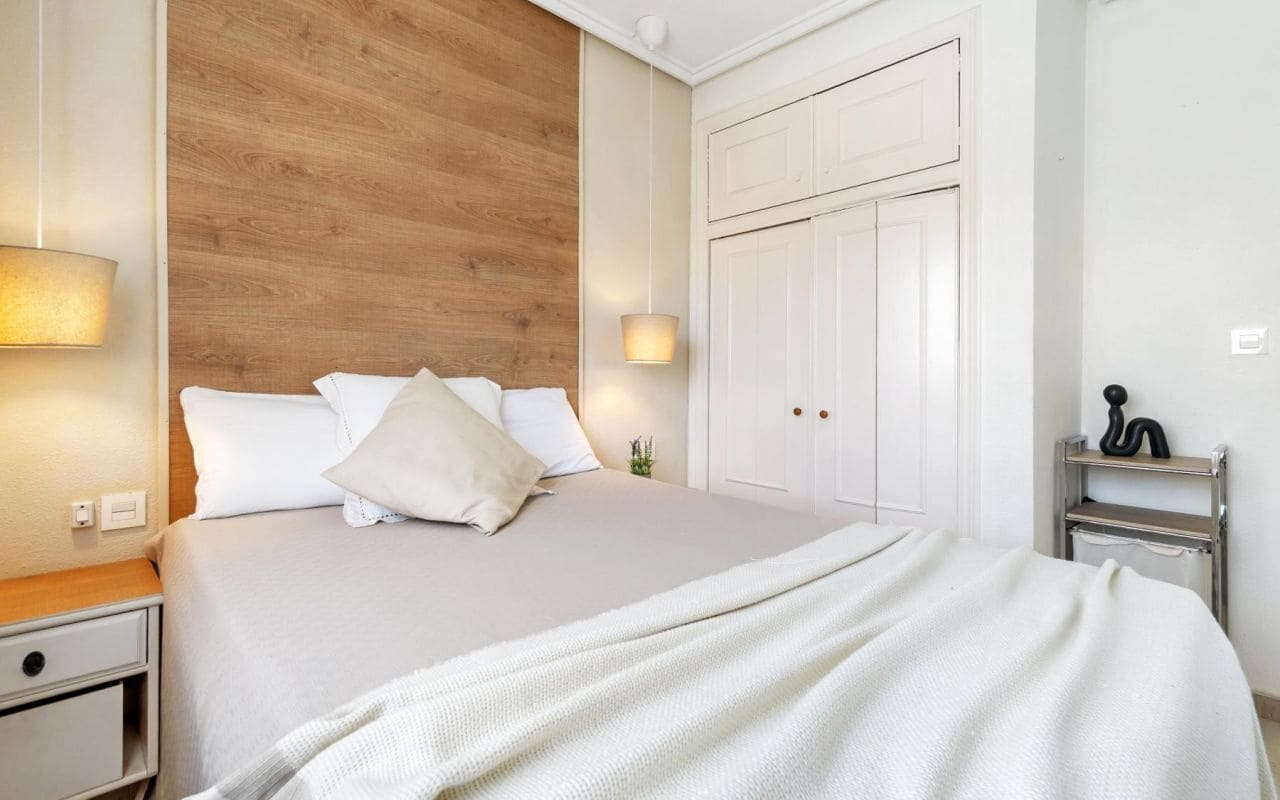 2 makuuhuone Huoneisto myytävänä paikassa Torrevieja mukana uima-altaan - 125 000 € (Ref: 9426528)