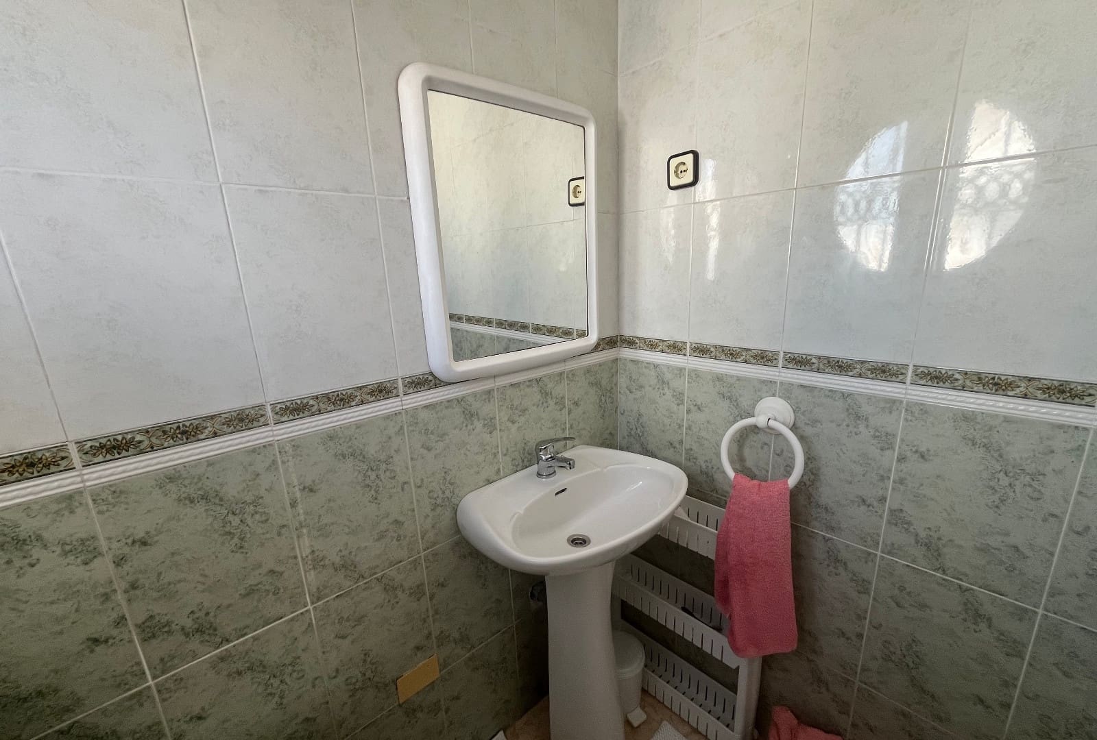 3 soverom Rekkehus til salgs i Punta Prima med svømmebasseng - € 249 999 (Ref: 9432454)