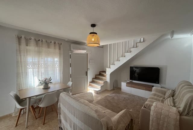 3 soverom Rekkehus til salgs i Punta Prima, Torrevieja med svømmebasseng - € 249 999 (Ref: 9432454)