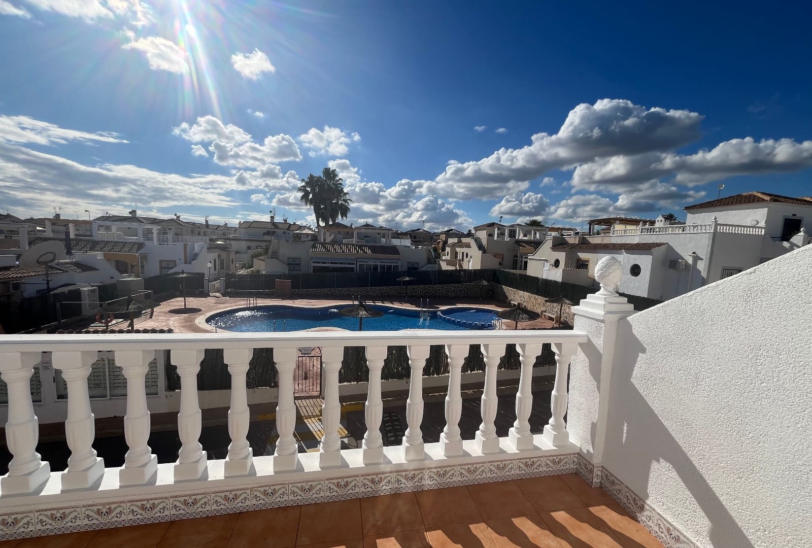 3 soverom Rekkehus til salgs i Punta Prima med svømmebasseng - € 249 999 (Ref: 9432454)