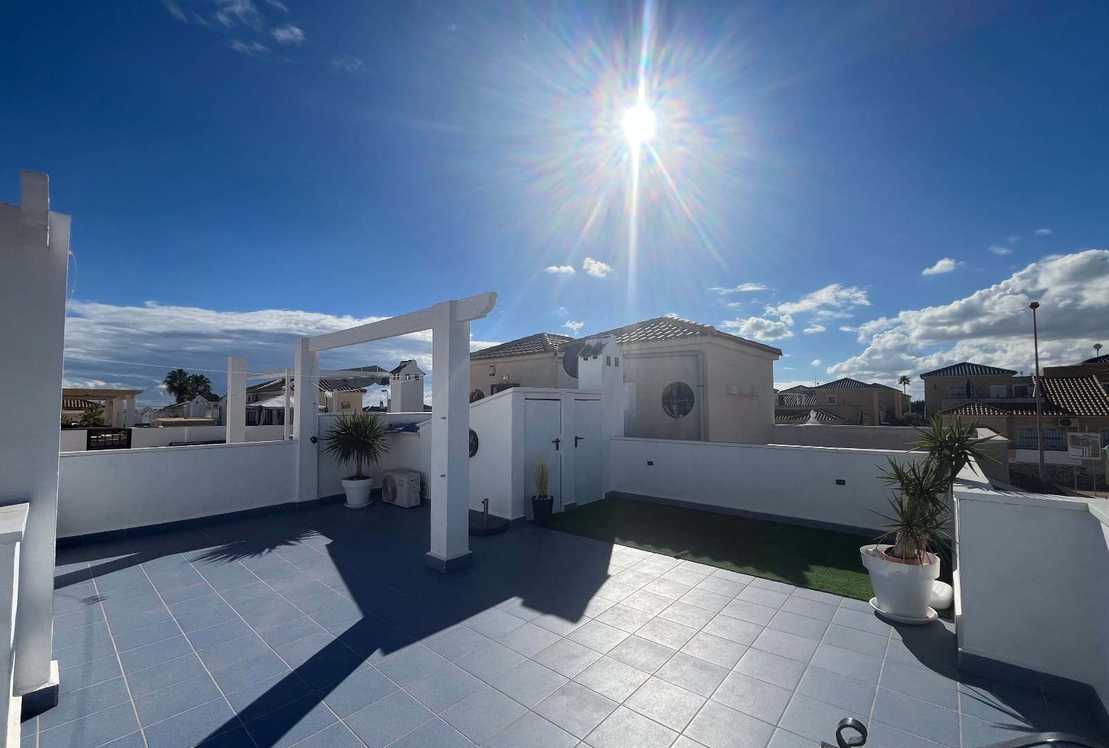 2 sypialnia Bungalow na sprzedaż w Punta Prima z basenem - 219 999 € (Ref: 9432455)