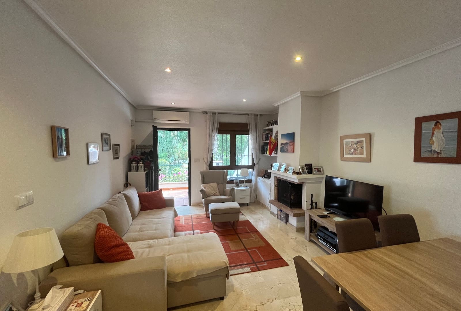 2 bedroom Apartment for sale in Villamartin with pool - € 199,995 (Ref: 9432456)