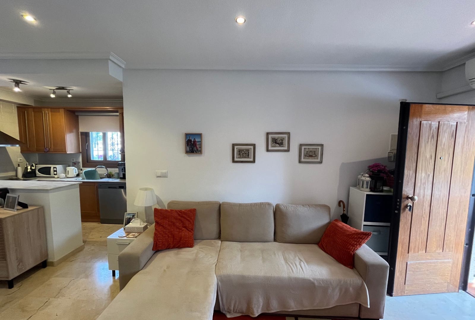 2 bedroom Apartment for sale in Villamartin with pool - € 199,995 (Ref: 9432456)