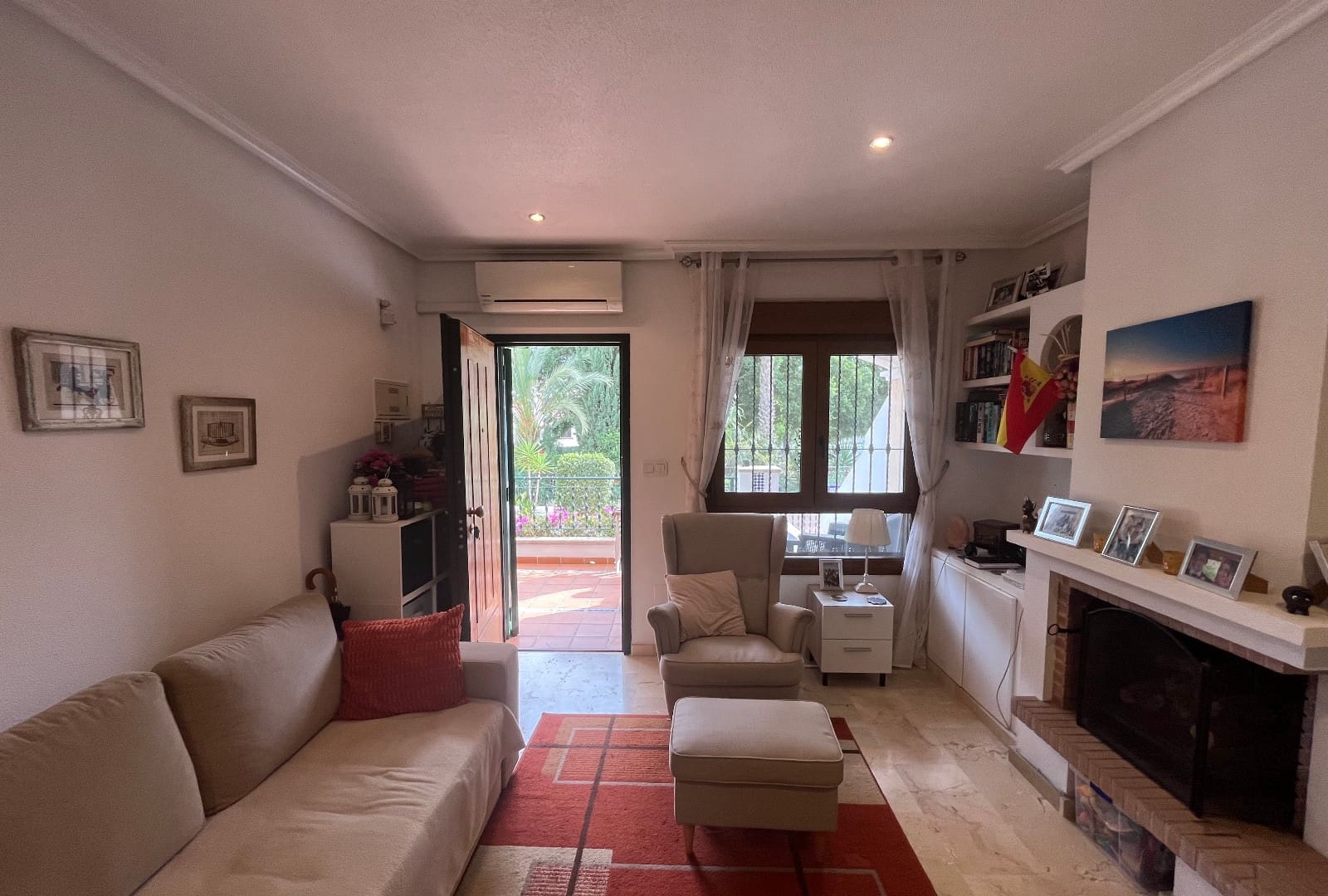 2 bedroom Apartment for sale in Villamartin with pool - € 199,995 (Ref: 9432456)