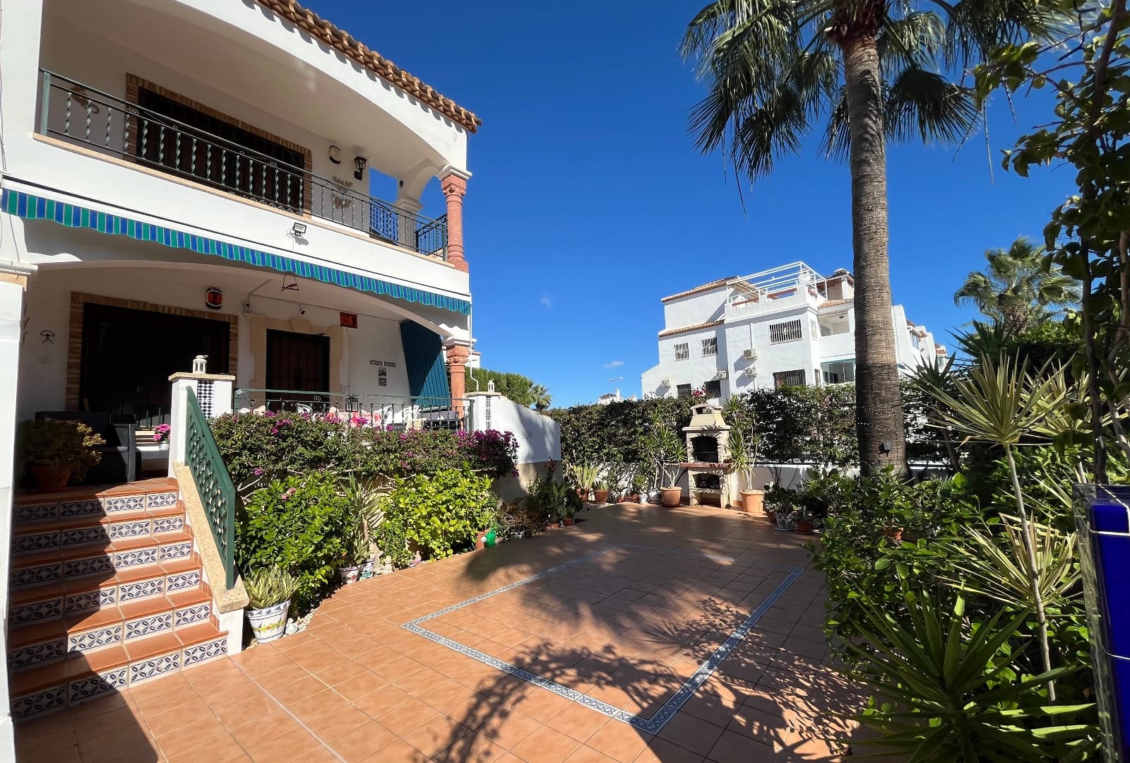 2 bedroom Apartment for sale in Villamartin with pool - € 199,995 (Ref: 9432456)