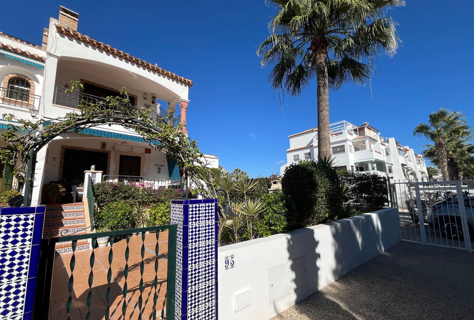 2 bedroom Apartment for sale in Villamartin with pool - € 199,995 (Ref: 9432456)