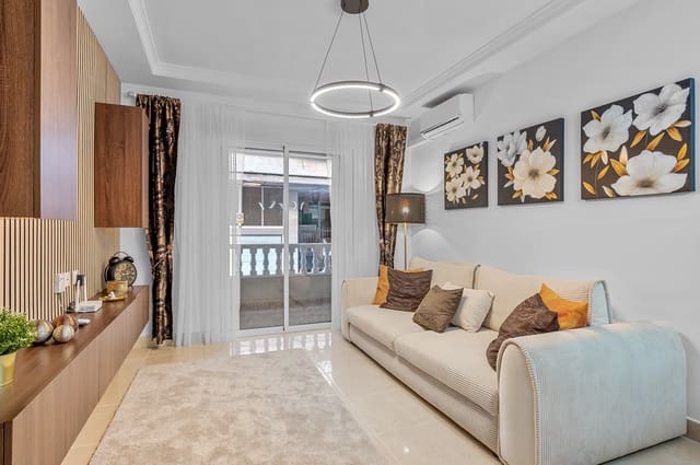 2 bedroom Apartment for sale in Torrevieja - € 189,000 (Ref: 9433441)