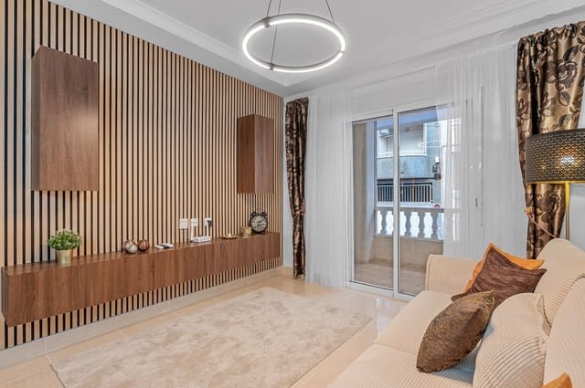 2 bedroom Apartment for sale in Torrevieja - € 189,000 (Ref: 9433441)