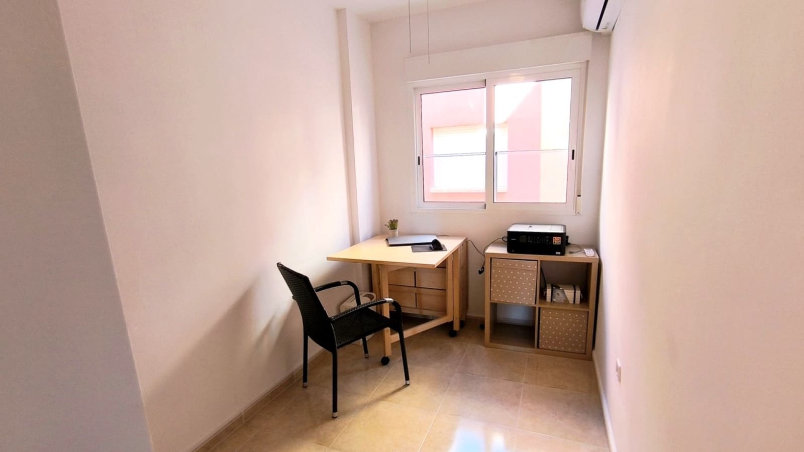 4 makuuhuone Omakotitalo myytävänä paikassa Bigastro mukana uima-altaan 
autotalli - 219 000 € (Ref: 9435003)