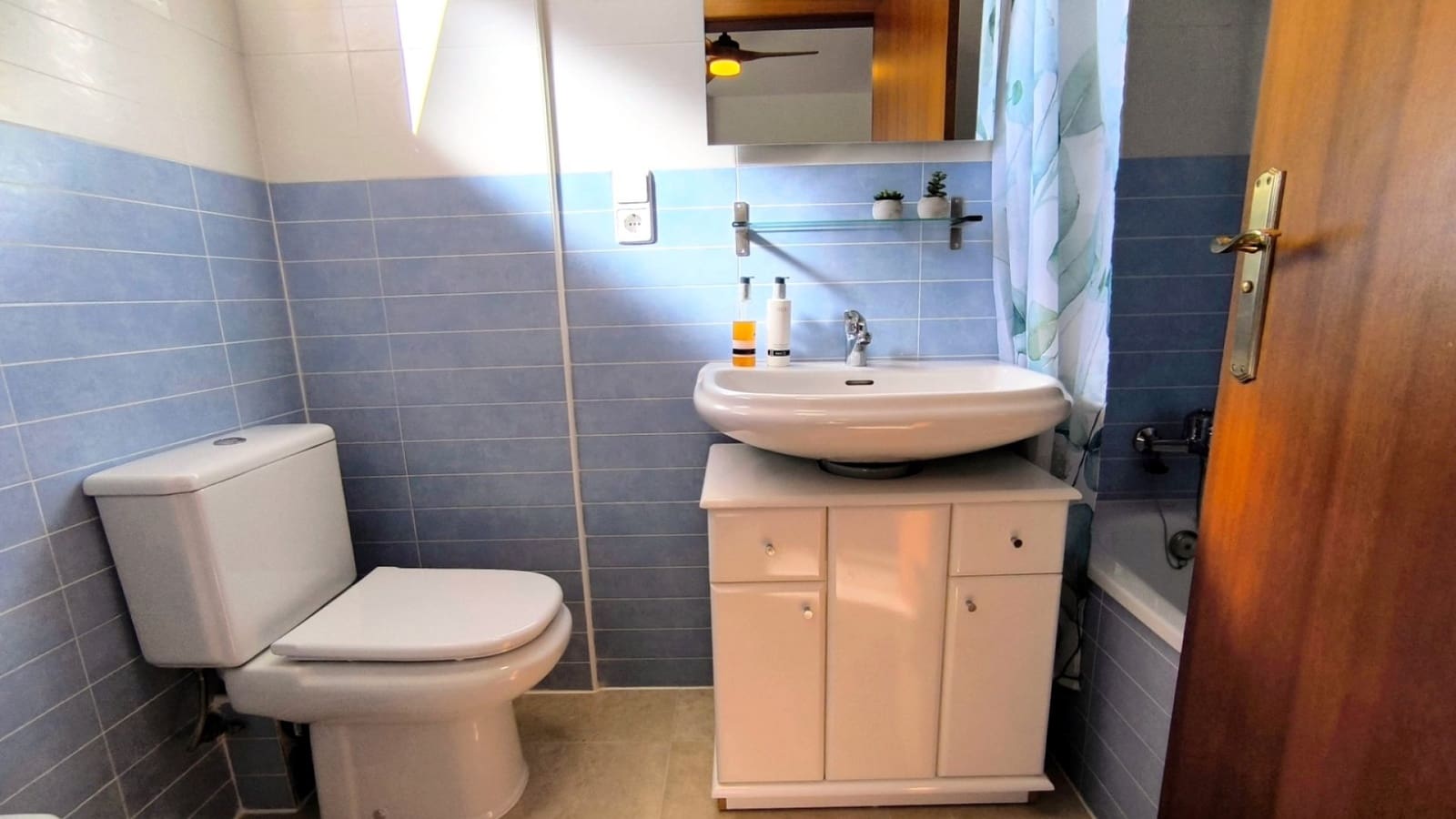 4 makuuhuone Omakotitalo myytävänä paikassa Bigastro mukana uima-altaan 
autotalli - 219 000 € (Ref: 9435003)