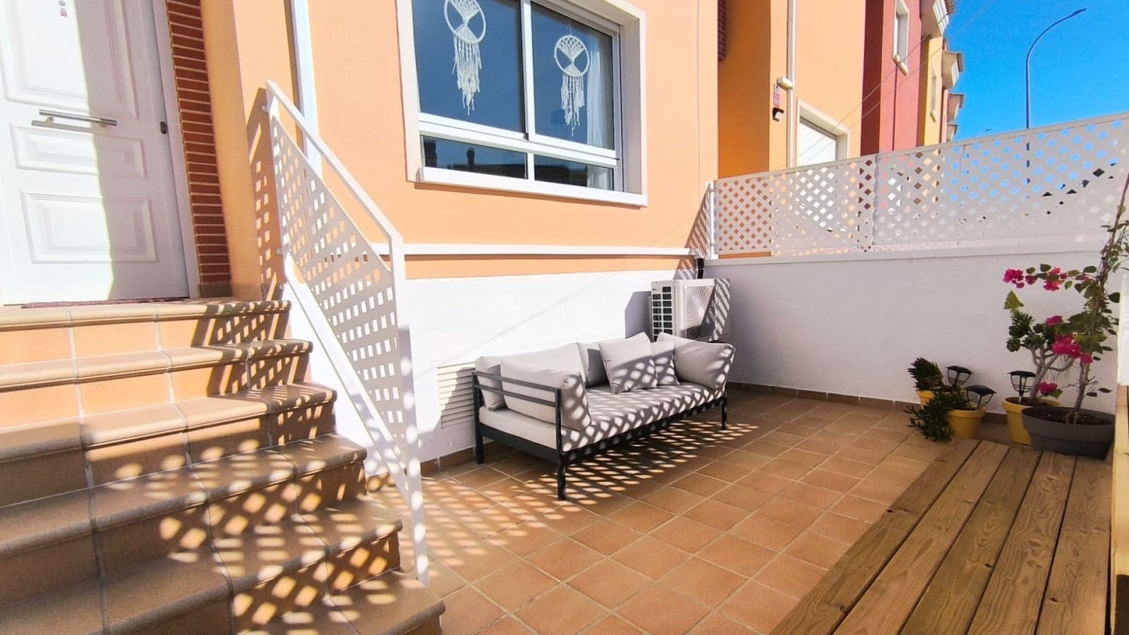 4 makuuhuone Omakotitalo myytävänä paikassa Bigastro mukana uima-altaan 
autotalli - 219 000 € (Ref: 9435003)