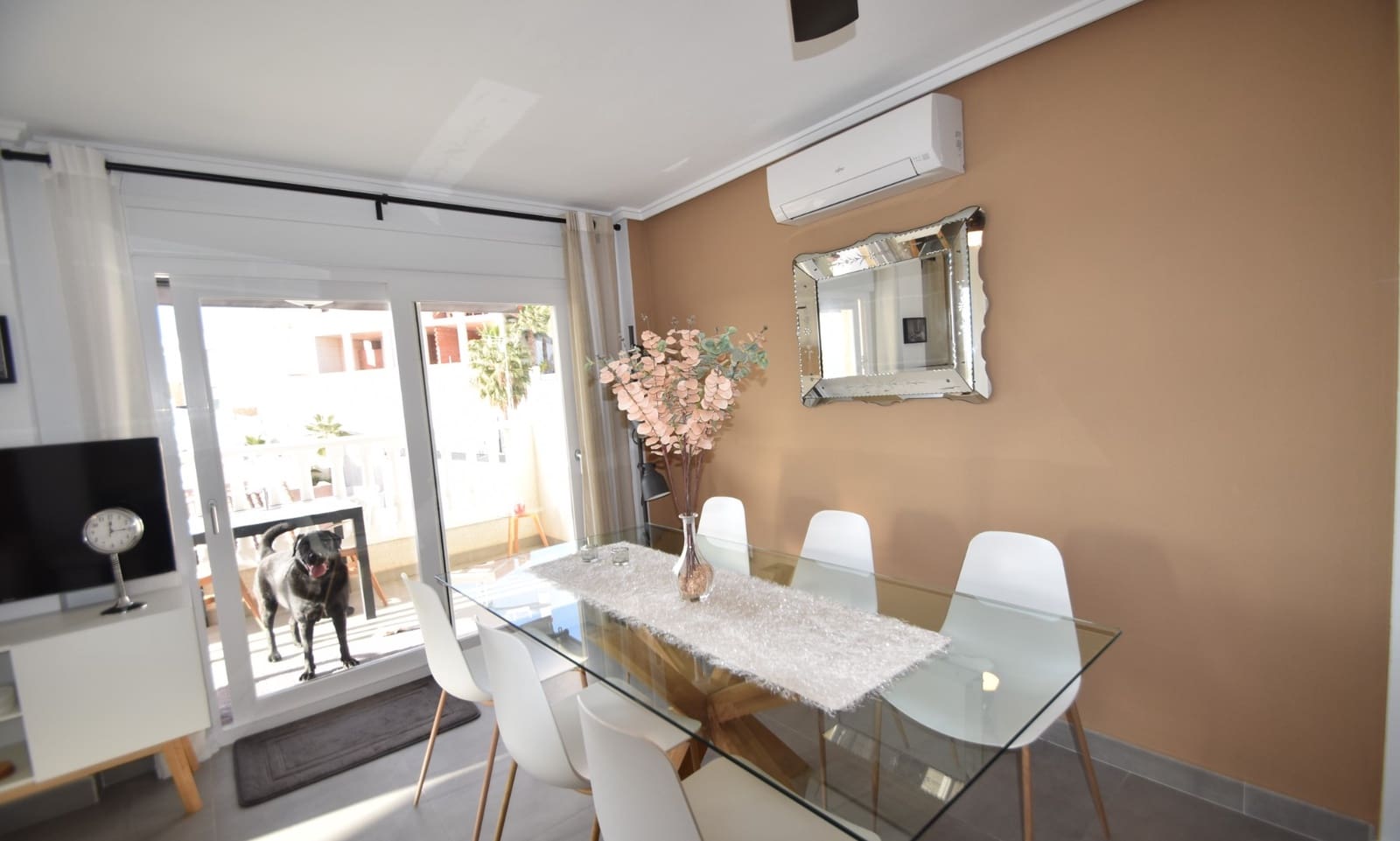 3 makuuhuone Huoneisto myytävänä paikassa Ciudad Quesada mukana uima-altaan - 219 000 € (Ref: 9436315)