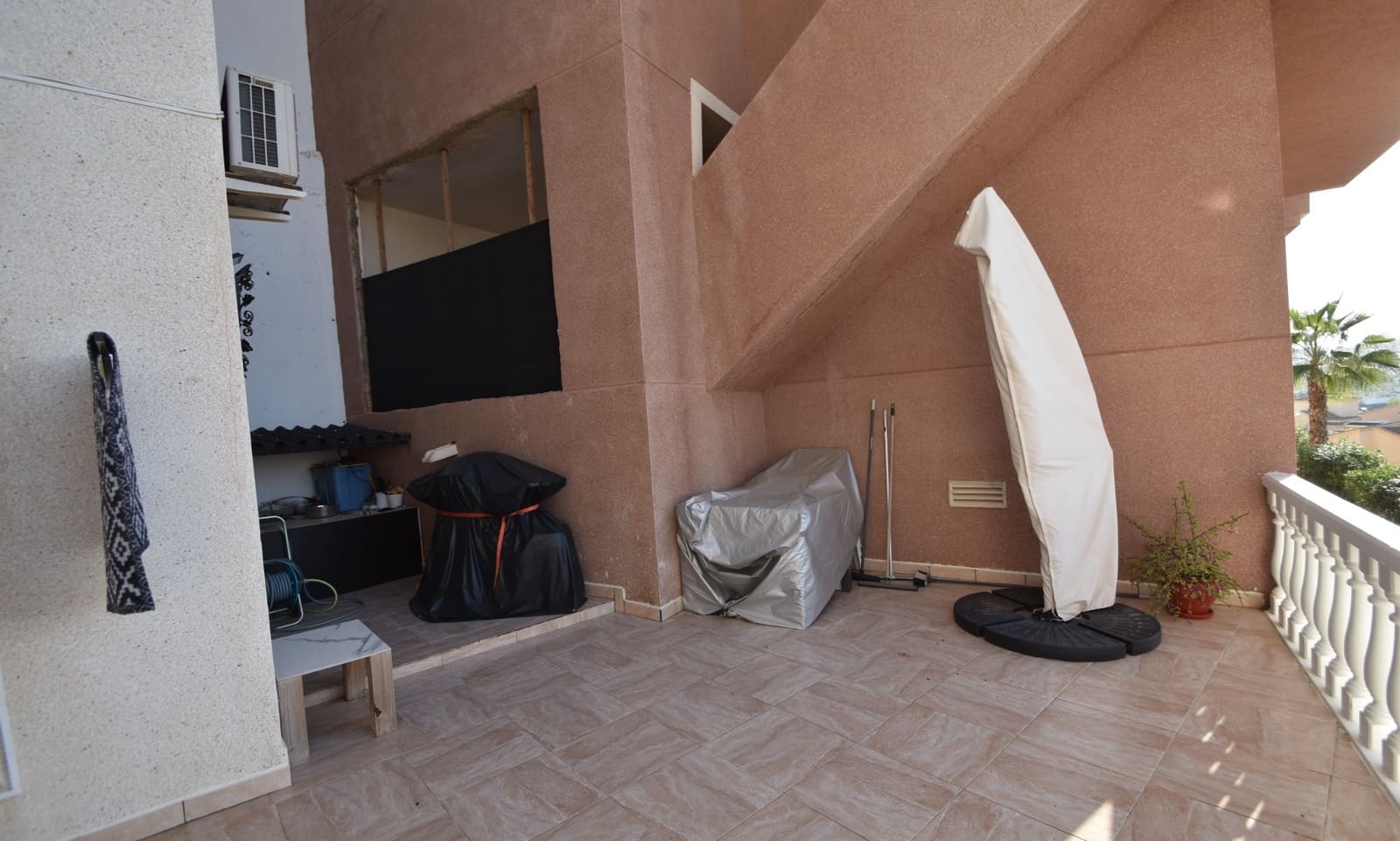 3 makuuhuone Huoneisto myytävänä paikassa Ciudad Quesada mukana uima-altaan - 219 000 € (Ref: 9436315)