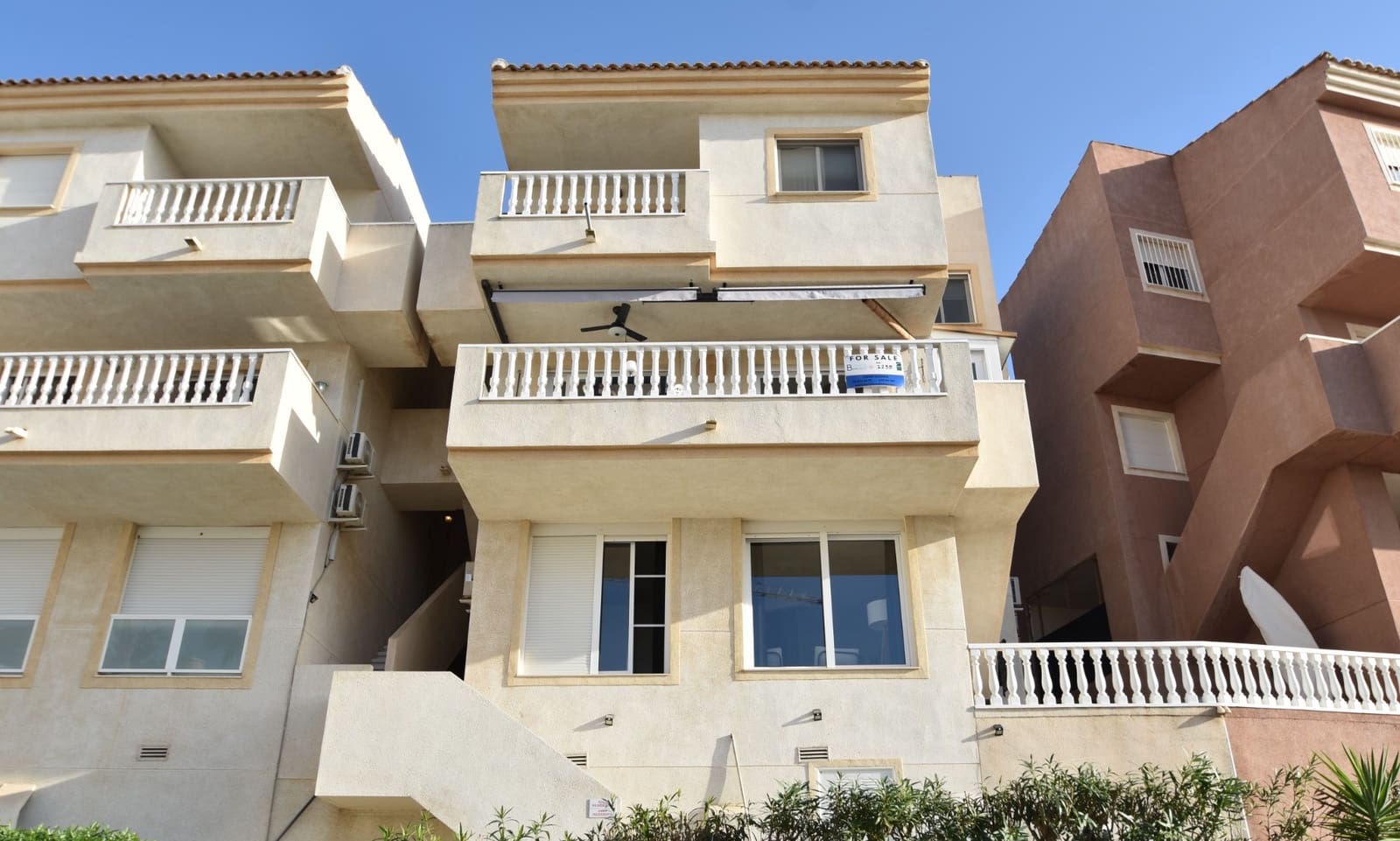 3 makuuhuone Huoneisto myytävänä paikassa Ciudad Quesada mukana uima-altaan - 219 000 € (Ref: 9436315)