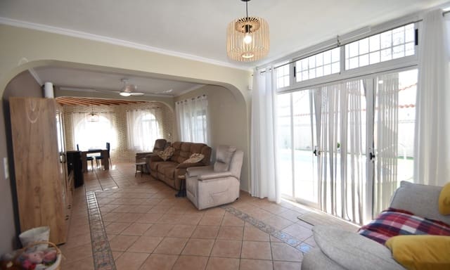 4 sypialnia Willa na sprzedaż w Ciudad Quesada, Rojales z basenem garażem - 399 000 € (Ref: 9436316)