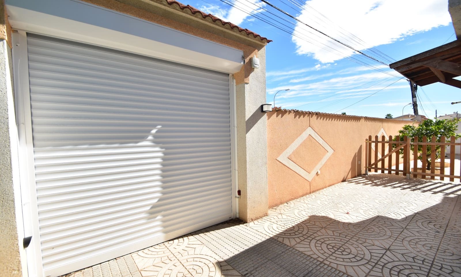 4 bedroom Villa for sale in Ciudad Quesada with pool garage - € 399,000 (Ref: 9436316)