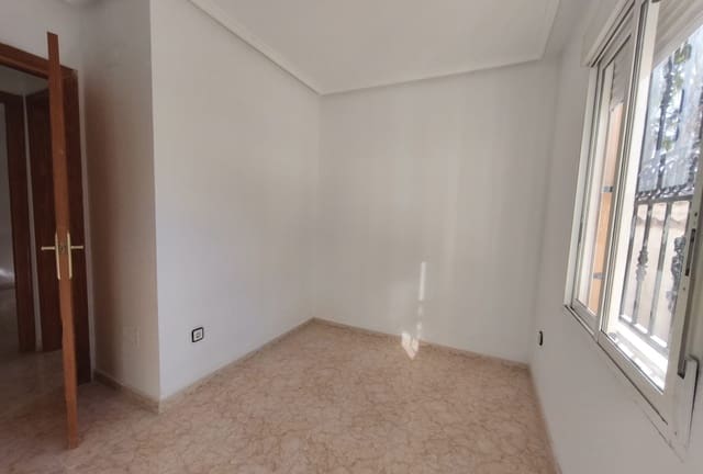 Rækkehus til salg i Punta Prima, Torrevieja med swimmingpool - € 230.000 (Ref: 9447202)