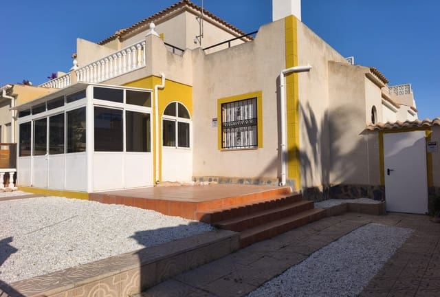 Rækkehus til salg i Punta Prima, Torrevieja med swimmingpool - € 230.000 (Ref: 9447202)