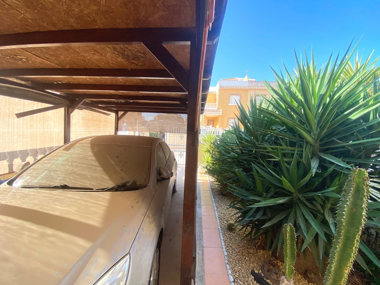 2 bedroom Bungalow for sale in Ciudad Quesada with pool - € 139,000 (Ref: 9449319)