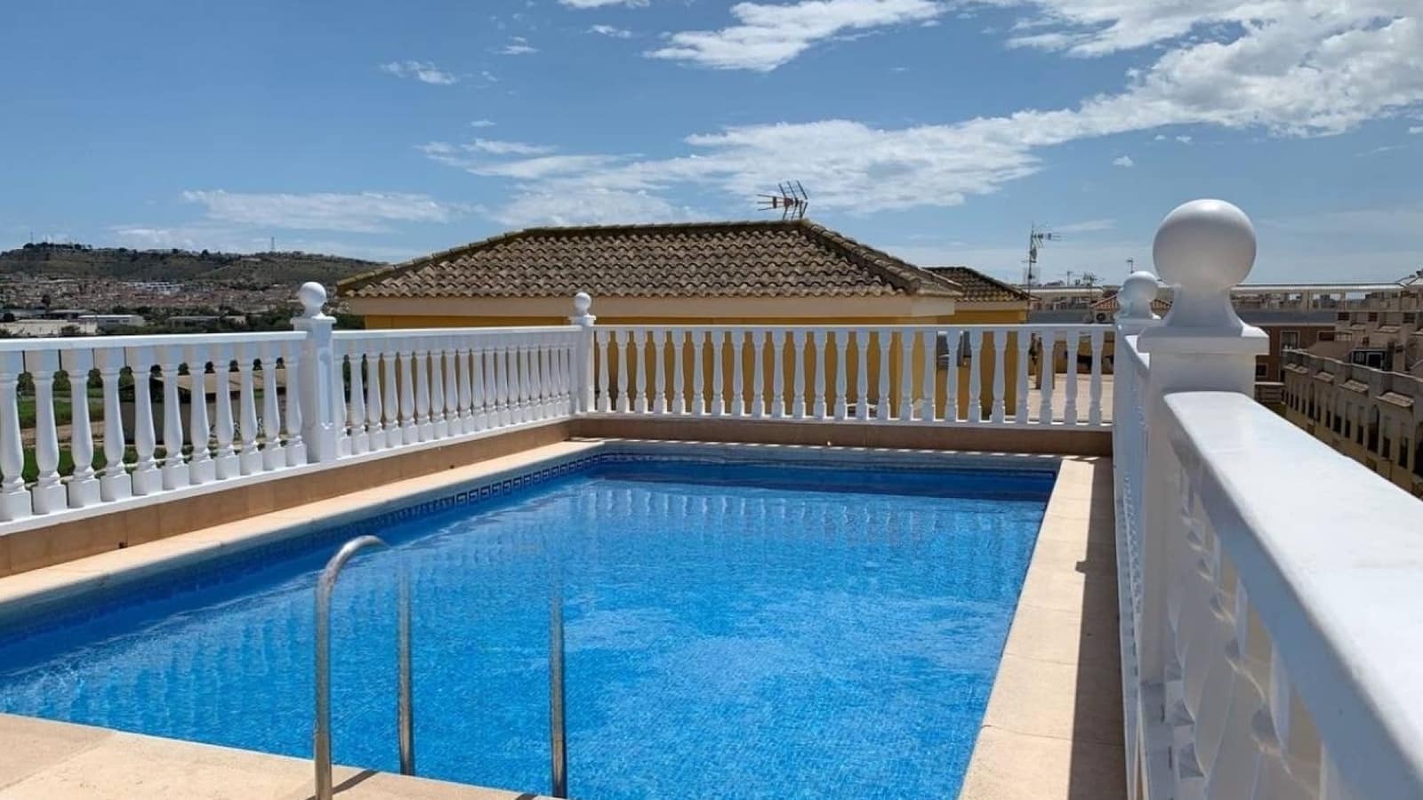 2 slaapkamer Appartement te koop in Formentera del Segura met zwembad - € 116.000 (Ref: 9450923)