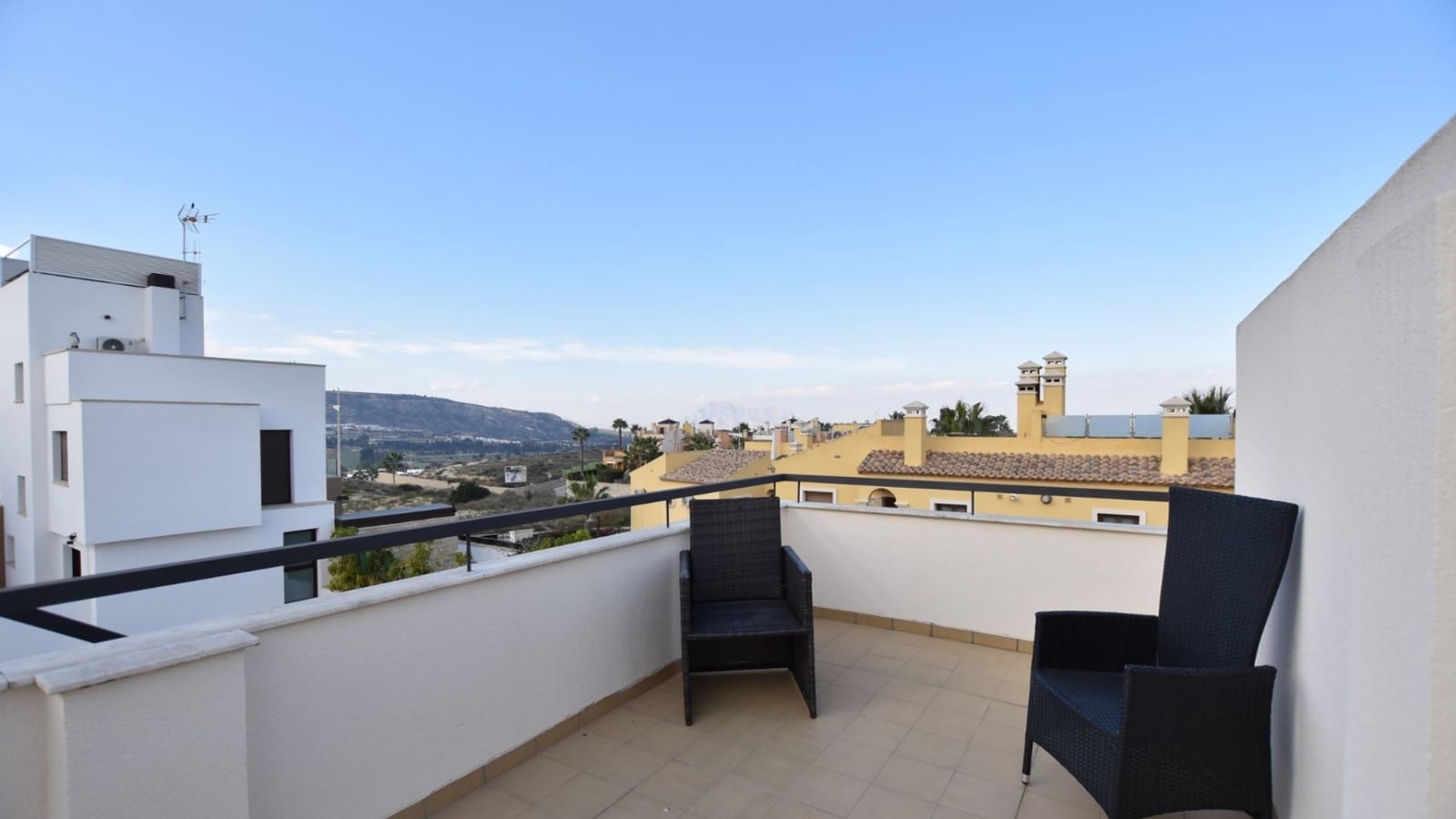 3 makuuhuone Rivitalo myytävänä paikassa Algorfa mukana 
autotalli - 325 000 € (Ref: 9453558)