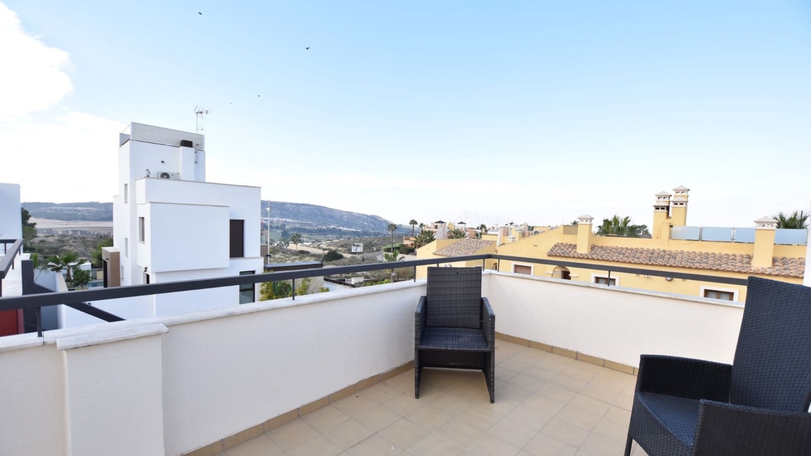 3 makuuhuone Rivitalo myytävänä paikassa Algorfa mukana 
autotalli - 325 000 € (Ref: 9453558)