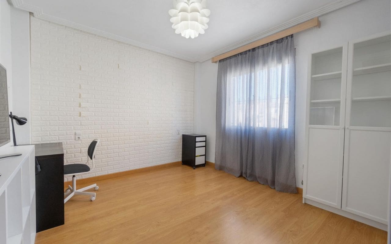 3 makuuhuone Huvila myytävänä paikassa Orihuela Costa mukana uima-altaan 
autotalli - 345 000 € (Ref: 9453664)