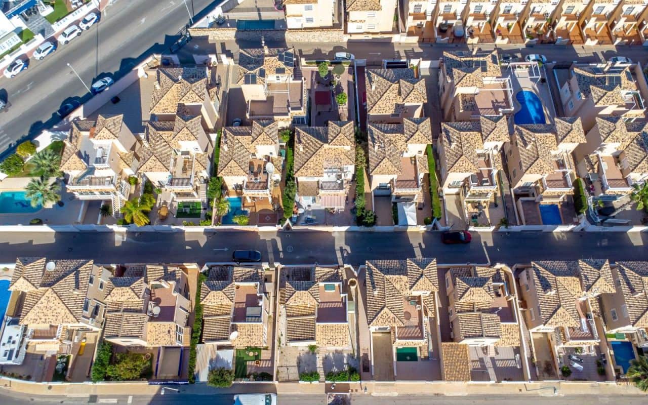 3 makuuhuone Huvila myytävänä paikassa Orihuela Costa mukana uima-altaan 
autotalli - 345 000 € (Ref: 9453664)