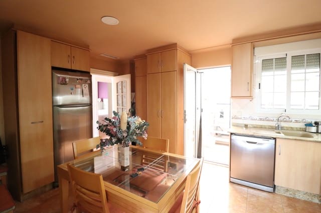 3 sovrum Villa till salu i Almoradí med pool garage - 315 000 € (Ref: 9459754)