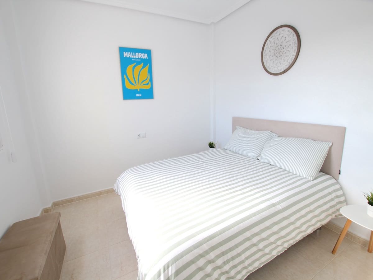 3 soveværelse Byhus til salg i Ciudad Quesada med swimmingpool - € 220.000 (Ref: 9465978)