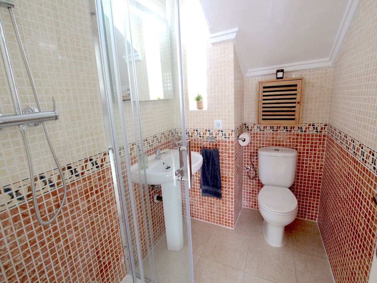 3 soveværelse Byhus til salg i Ciudad Quesada med swimmingpool - € 220.000 (Ref: 9465978)