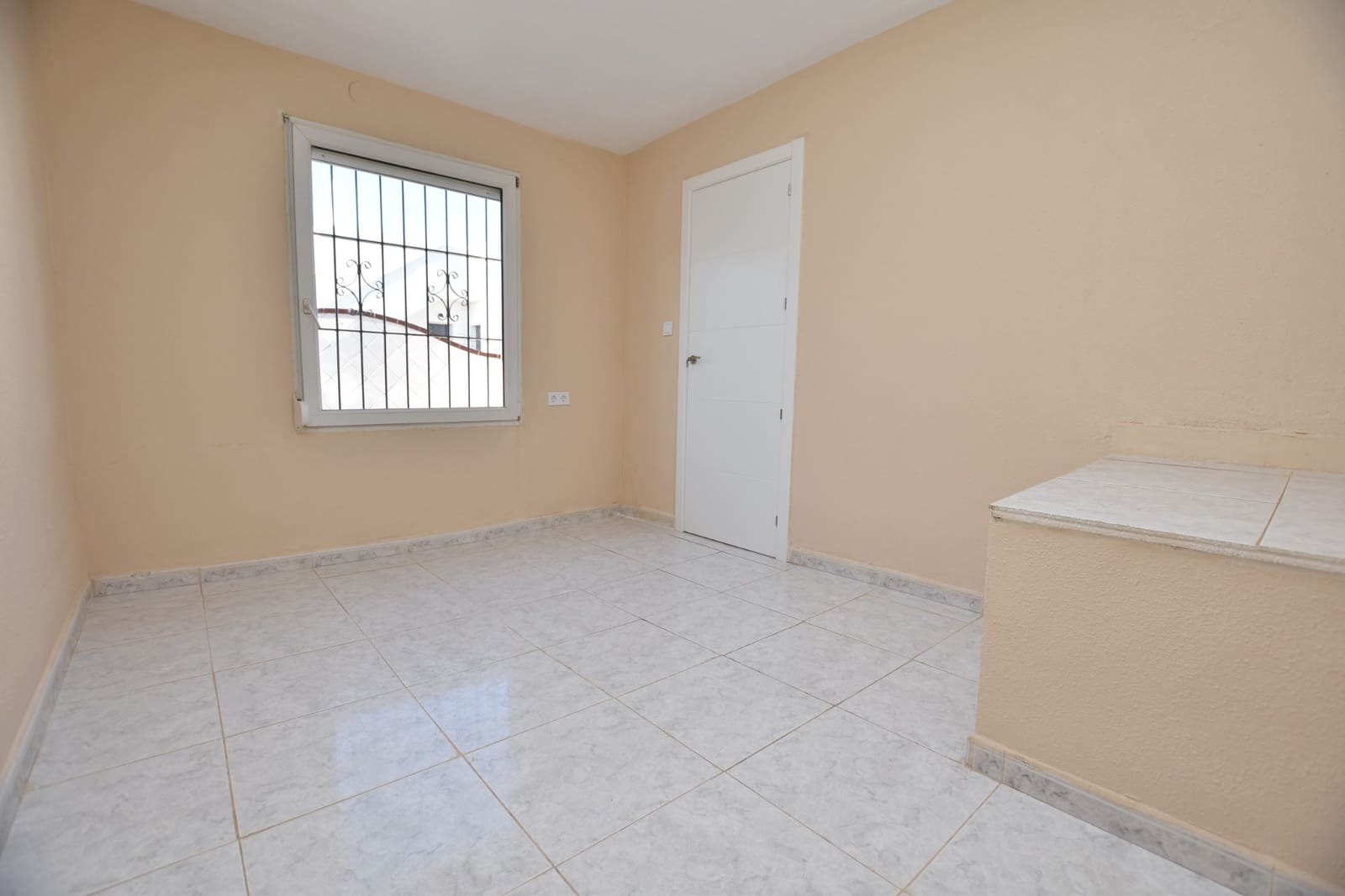 3 camera da letto Casa in vendita in Torrevieja con piscina - 149.000 € (Rif: 9470393)