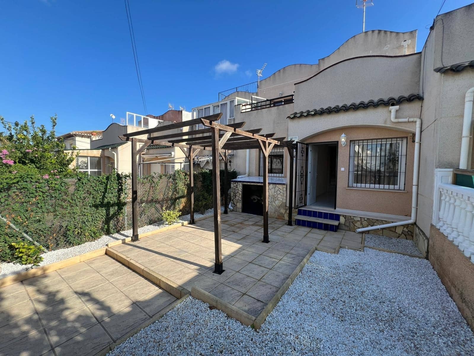 3 camera da letto Casa in vendita in Torrevieja con piscina - 149.000 € (Rif: 9470393)